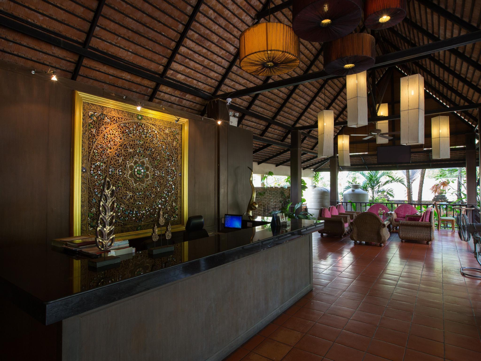 Inrawadee Resort Jomtien Beach Exterior photo