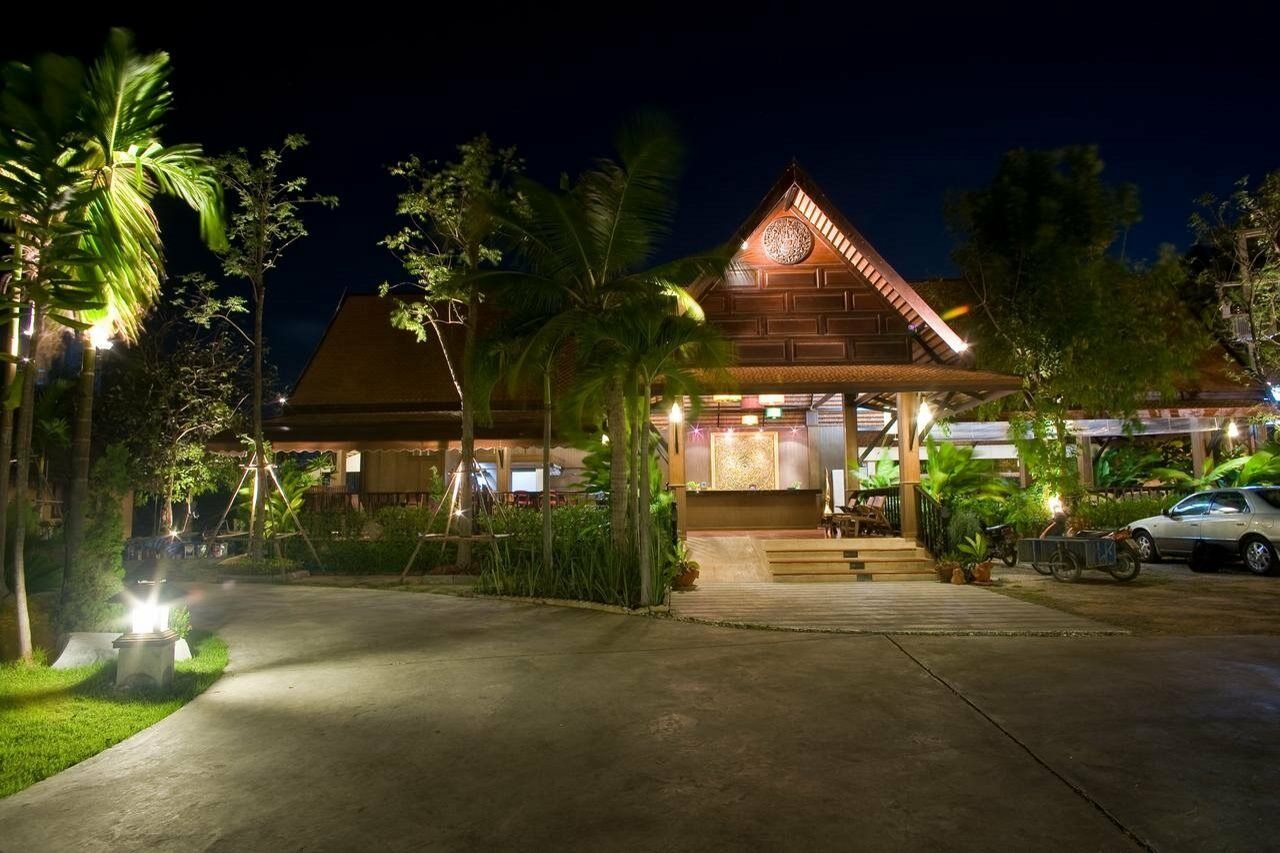 Inrawadee Resort Jomtien Beach Exterior photo